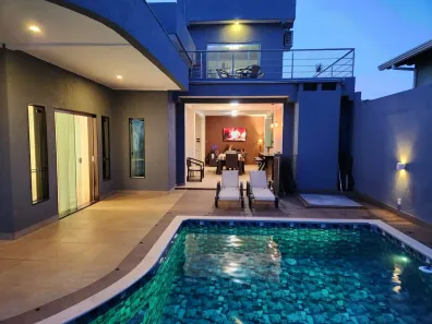 Casa com 5 Quartos à venda, 500m² no Região dos Lagos, Brasília