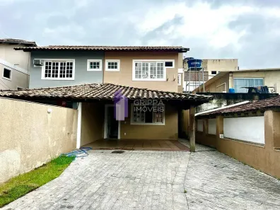 Casa com 3 Quartos para alugar, 160m² no Maravista, Niterói