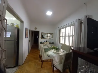 Casa com 3 Quartos à venda, 221m² no São Geraldo, Porto Alegre