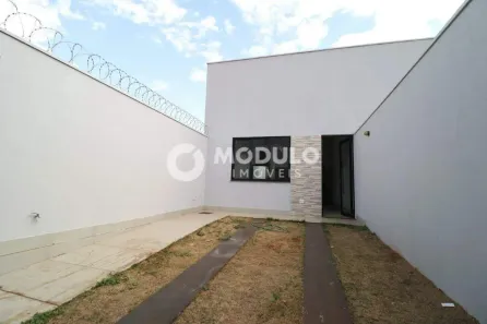 Casa com 3 Quartos para alugar, 150m² no Shopping Park, Uberlândia