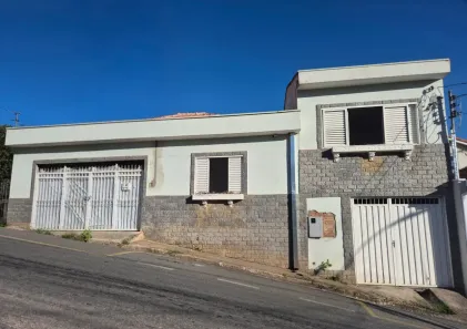 Casa com 3 Quartos à venda, 140m² no Jardim Frederico, Pouso Alegre