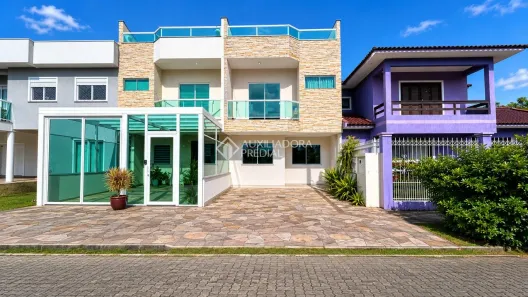 Casa de Condomínio com 3 Quartos à venda, 178m² no Hípica, Porto Alegre