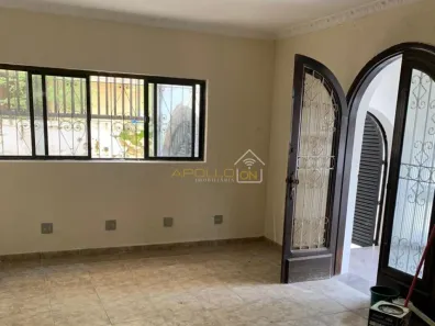 Sobrado com 4 Quartos à venda, 338m² no Boqueirão, Santos