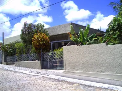 Casa com 4 Quartos à venda, 140m² no Barro Vermelho, Natal