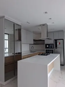 Apartamento com 3 Quartos à venda, 100m² no Meia Praia, Itapema