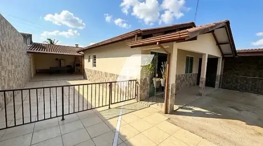 Casa com 3 Quartos à venda, 120m² no Caminho Novo, Palhoça
