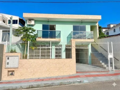 Casa com 4 Quartos à venda, 310m² no Coloninha, Florianópolis