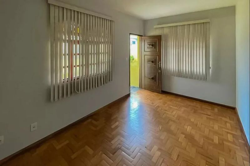 Casa com 3 quartos — Padre Eustáquio, Belo Horizonte