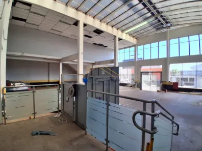 Ponto Comercial para alugar, 2223m² no Cidade Jardim, Americana