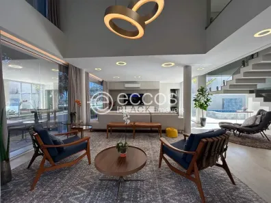 Casa de Condomínio com 3 Quartos à venda, 340m² no Aclimação, Uberlândia