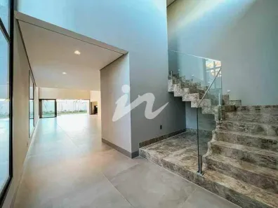 Casa com 4 Quartos à venda, 401m² no Jardim Karaíba, Uberlândia