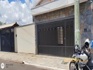 Casa com 3 Quartos à venda, 190m² no Parque Fehr, São Carlos