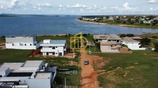 Lote/Terreno à venda, 600m² no Riviera de Santa Cristina XIII, Paranapanema