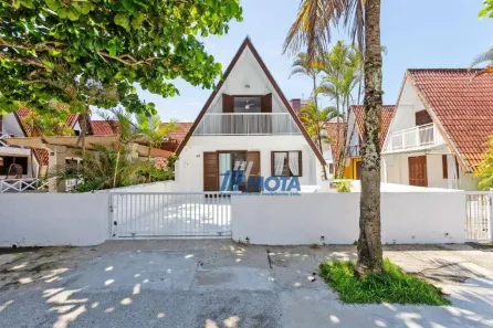 Casa de Condomínio com 4 Quartos à venda, 88m² no Costa Azul, Matinhos