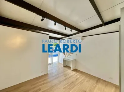 Casa de Condomínio com 3 Quartos à venda, 615m² no Vila Santo Antônio, Cotia