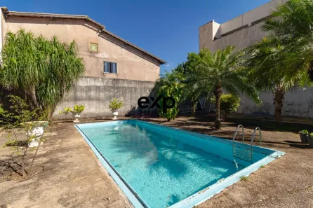 Casa com 6 Quartos à venda, 400m² no Samambaia Sul, Brasília