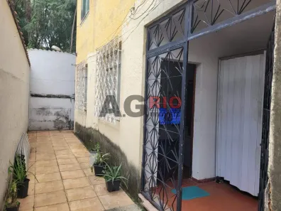 Apartamento com 2 Quartos à venda, 57m² no Vila Valqueire, Rio de Janeiro