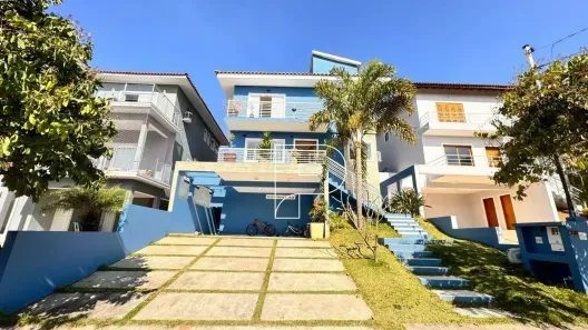 Casa de Condomínio com 3 Quartos à venda, 250m² no Residencial dos Lagos, Cotia
