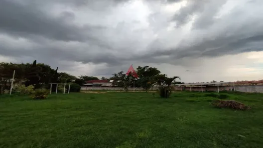 à venda, 10000m² no Jardim Jacinto, Jacareí