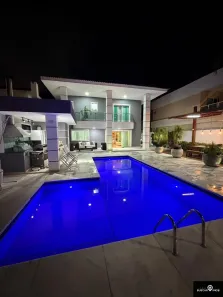 Casa de Condomínio com 4 Quartos para alugar, 330m² no Buraquinho, Lauro de Freitas