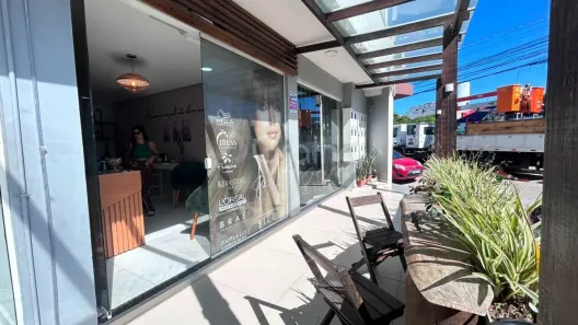 Sala Comercial para alugar, 55m² no Campeche, Florianópolis