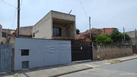Sobrado com 5 Quartos à venda, 230m² no Retiro São João, Sorocaba