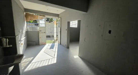 Galpão/Depósito/Armazém para alugar, 30m² no Taquara, Rio de Janeiro