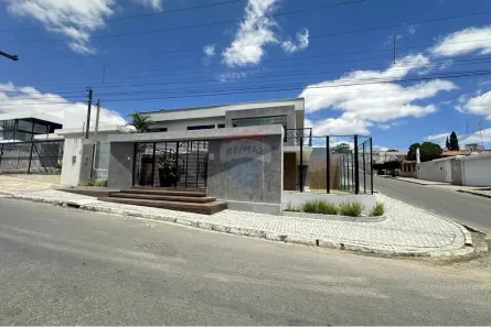 Casa com 4 Quartos à venda, 285m² no Santo Antônio, Garanhuns