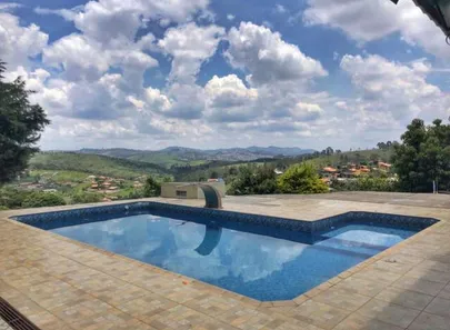 Fazenda/Sítio com 6 Quartos à venda, 1300m² no Ville Saint James II, Campo Limpo Paulista
