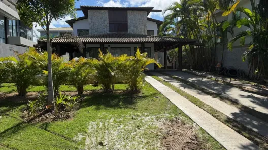 Casa de Condomínio com 4 Quartos para alugar, 300m² no Alphaville (Abrantes), Camaçari