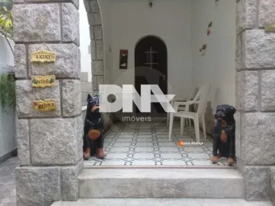 Casa com 6 Quartos à venda, 250m² no Copacabana, Rio de Janeiro