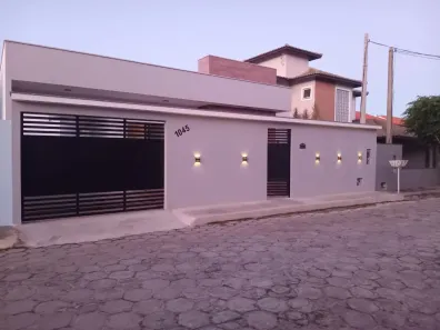 Casa de Condomínio com 3 Quartos à venda, 98m² no Ogiva, Cabo Frio