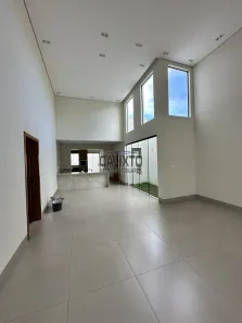 Casa com 3 Quartos à venda, 179m² no Novo Mundo, Uberlândia