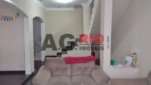 Casa de Condomínio com 5 Quartos à venda, 170m² no Vila Valqueire, Rio de Janeiro