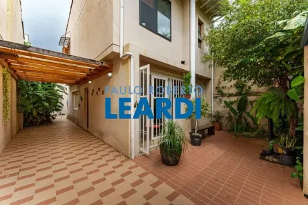 Casa com 3 Quartos à venda, 230m² no Pinheiros, São Paulo