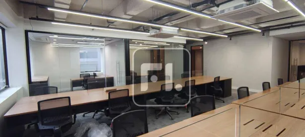 Sala Comercial para alugar, 300m² no Consolação, São Paulo
