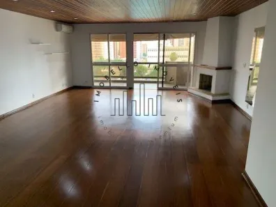 Apartamento com 3 Quartos para alugar, 210m² no Cambuí, Campinas