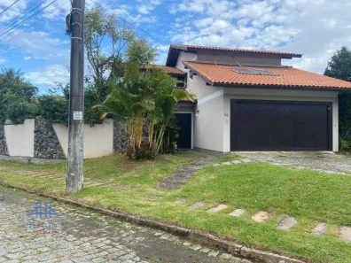 Casa com 4 Quartos à venda, 239m² no Itacorubi, Florianópolis