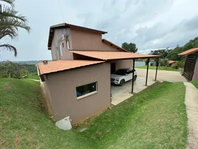Fazenda/Sítio com 4 Quartos à venda, 304m² no Planalto Verde, São Roque