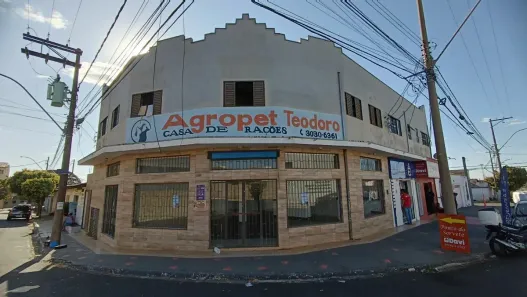 Ponto Comercial para alugar, 150m² no Parque Vicente Leporace I, Franca