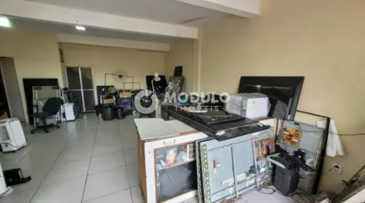 Ponto Comercial para alugar, 48m² no Jardim Europa, Uberlândia