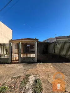 Casa com 4 Quartos à venda, 100m² no Centro, Campo Mourão
