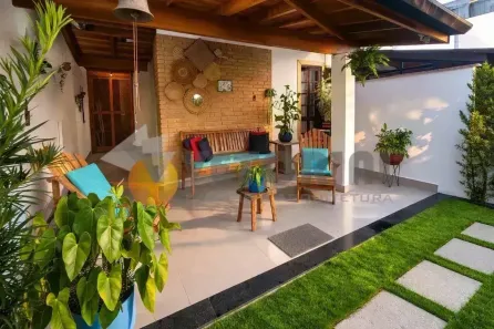 Casa de Condomínio com 2 Quartos à venda, 80m² no Indaiá, Caraguatatuba