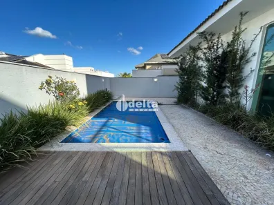 Casa de Condomínio com 4 Quartos à venda, 381m² no Nova Uberlândia, Uberlândia