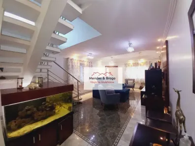 Sobrado com 3 Quartos à venda, 206m² no Vila Augusta, Guarulhos