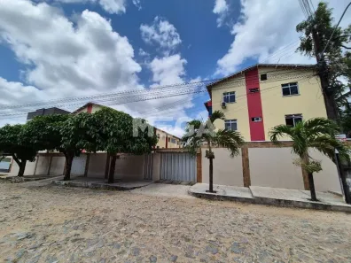 Apartamento com 3 Quartos para alugar, 82m² no Icaraí, Caucaia