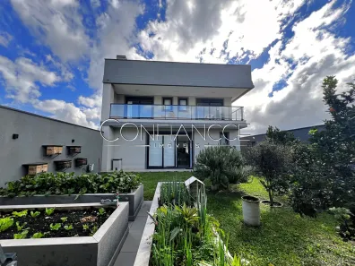 Casa com 3 Quartos à venda, 420m² no Pilarzinho, Curitiba