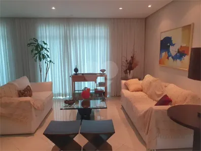 Sobrado com 4 Quartos à venda, 570m² no Jardim Ibiratiba, São Paulo