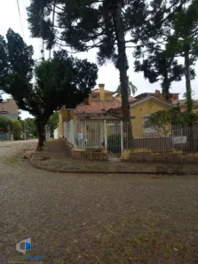 Casa com 3 Quartos à venda, 205m² no Santo Antônio, Porto Alegre
