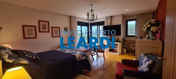 Casa de Condomínio com 5 Quartos à venda, 753m² no Jardim Mediterrâneo, Cotia